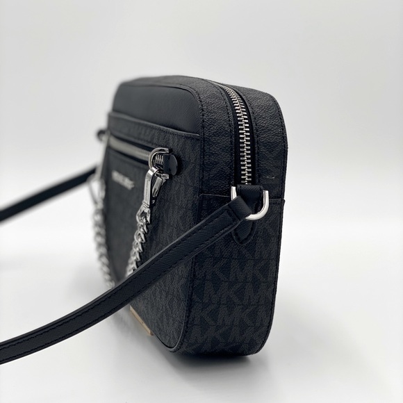 MICHAEL KORS LARGE EW ZP CHAIN XBODY BLACK SIGNATR - Picture 5 of 16